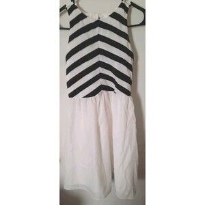 Nicole Miller Tween Dress Size XL (14/16) – Black & White Chevron with Bow Back